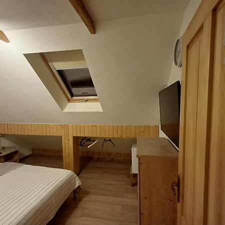 Hotel Casa Marinela à Băile Felix Extérieur photo