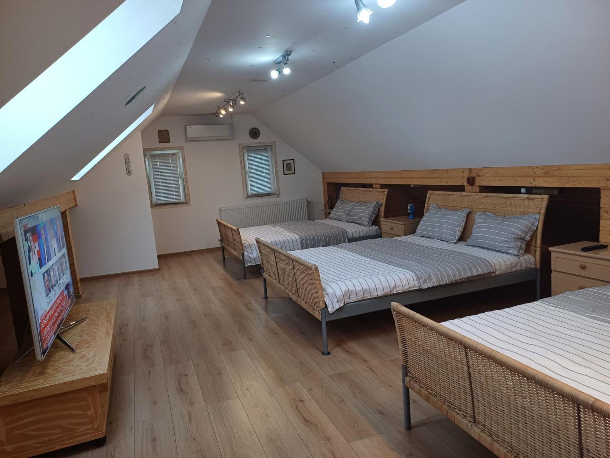 Hotel Casa Marinela à Băile Felix Extérieur photo