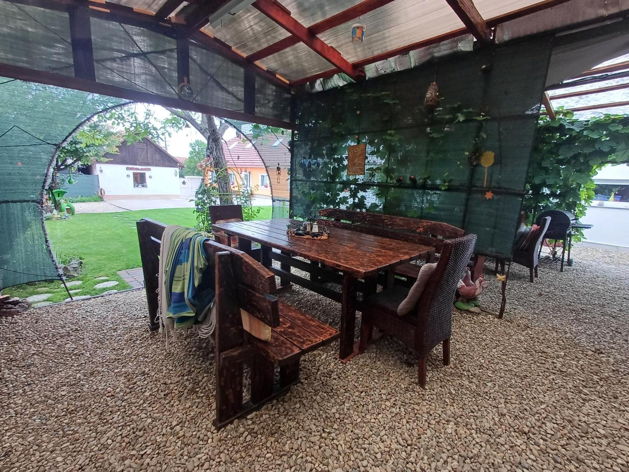 Hotel Casa Marinela à Băile Felix Extérieur photo